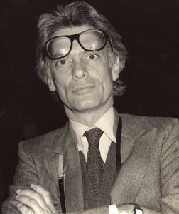 Richard Avedon 1977, NYC.jpg